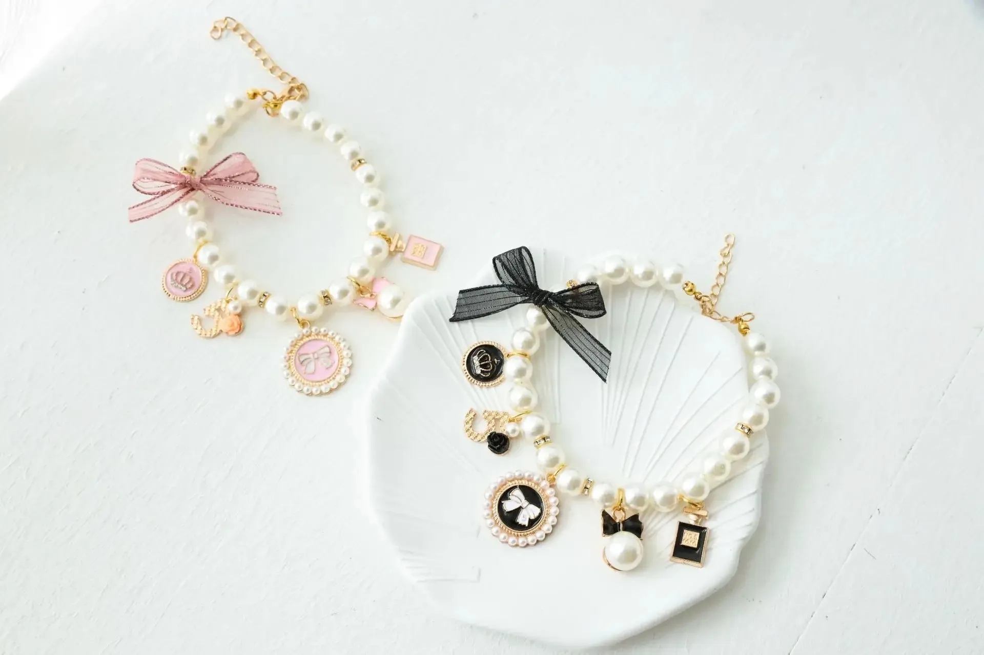 Elegant Pet Pearl Collar with Rhinestone Accents