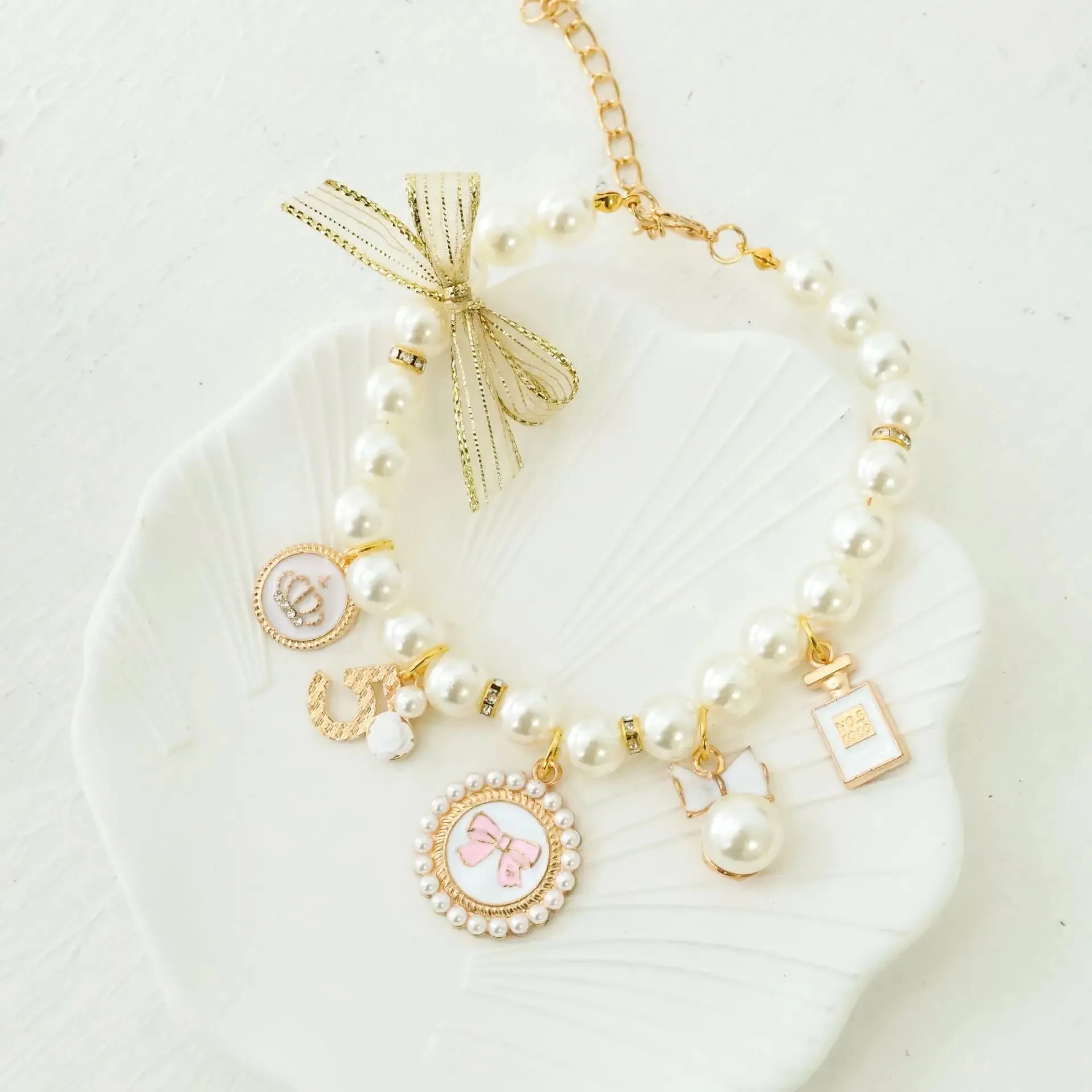 Elegant Pet Pearl Collar with Rhinestone Accents